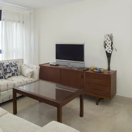 Lightbooking- A Window To The Sea Apartment